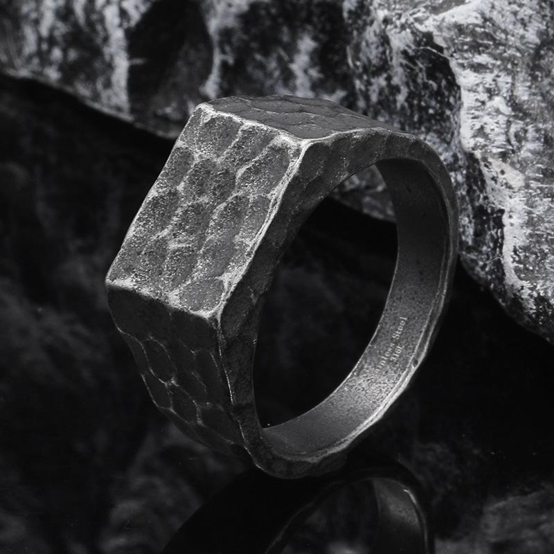 Cuervo, Anillo de Acero de Titanio, Anillo Dominante para Hombre de Negocios, Anillo Geométrico Sólido Simple