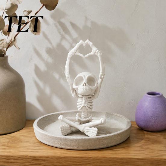 Desktop Figurine for Halloween Heart-Matching Skull Ornament, 3D Printed Skeleton Statue, Gothic Artistic Sculpture Compact Size Home Bookshelf