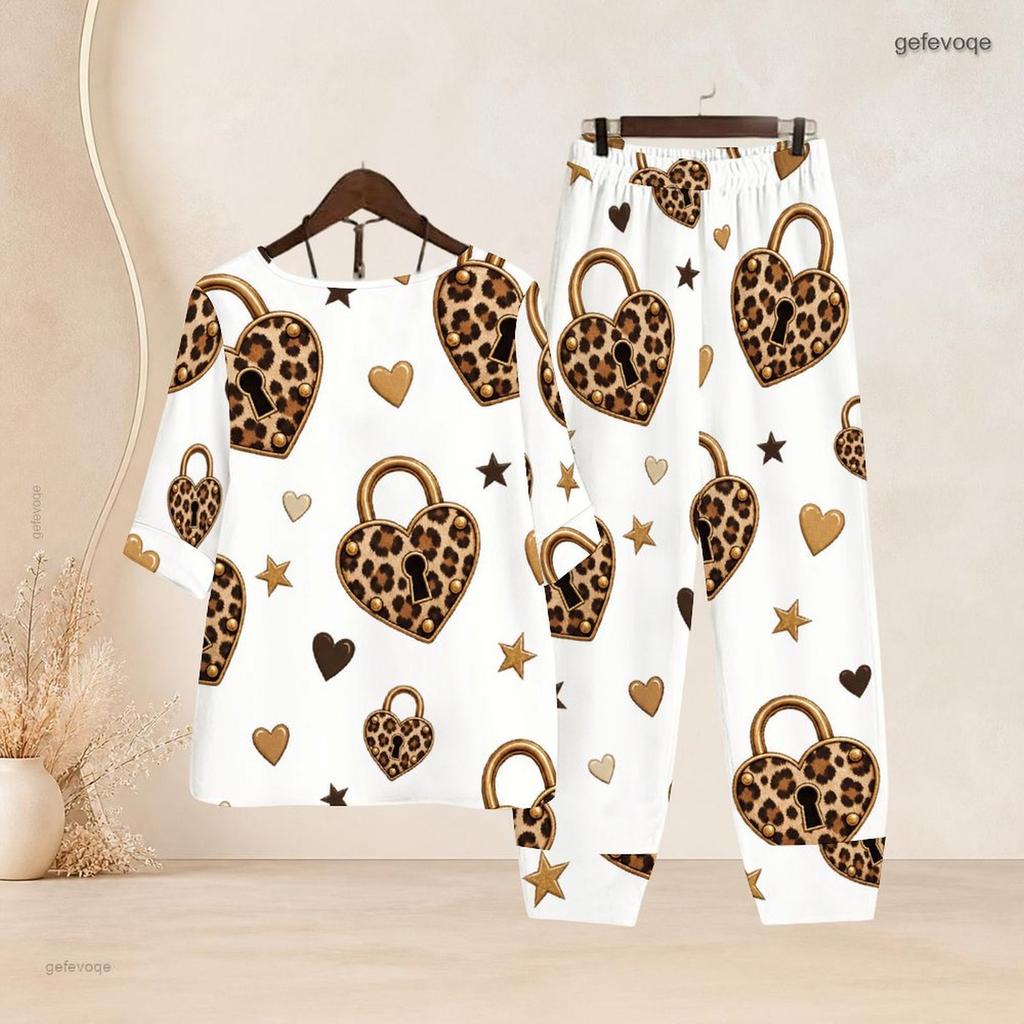 Women Plus Size White Printed Two Piece Set Crew Neck Half Sleeve Top Cross Hem Pants