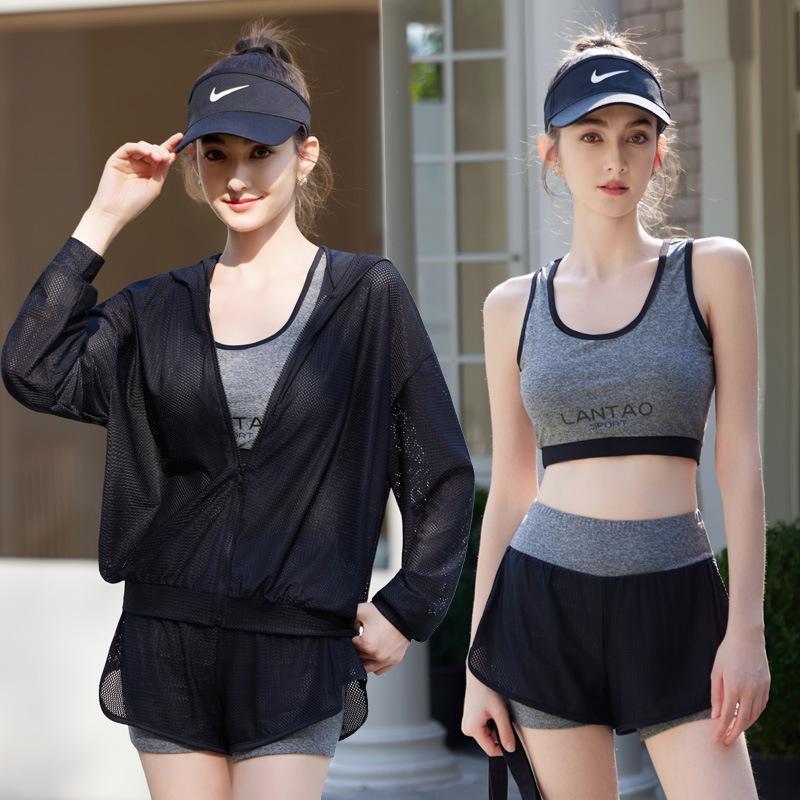

Korean Style Women s Plus Size Three-Piece Swimsuit Set - Flattering, Conservative, and Sporty XXL чорний