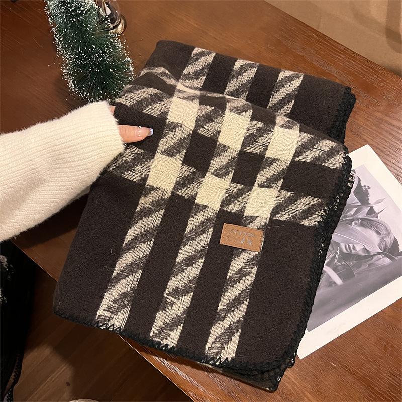 Scarf Women's Winter New Autumn and Winter Korean Atmosphere Houndstooth College Student Thickened Warm Shawl Scarf