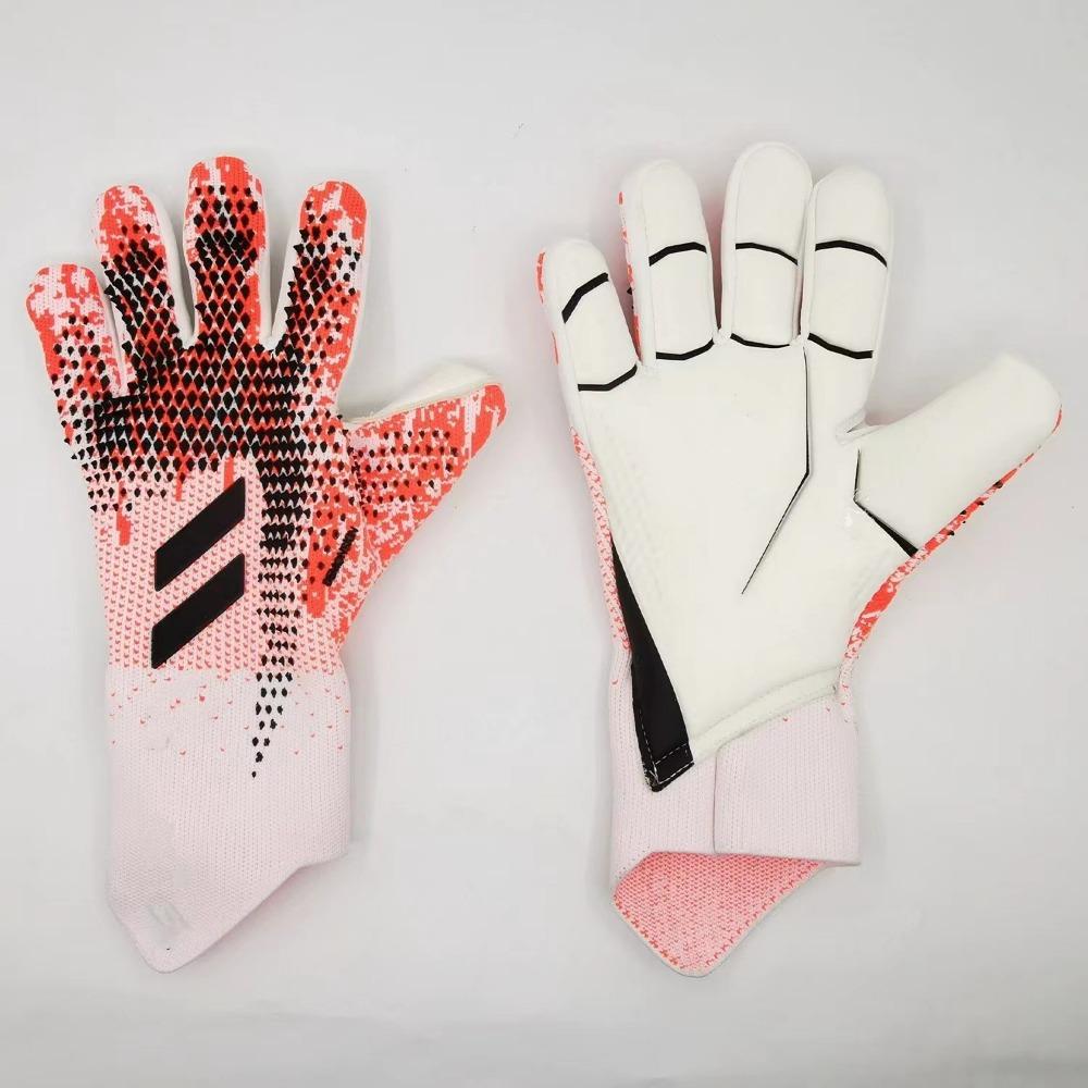 Football Goalkeeper Gloves Are Breathable and Wear-resistant for Competitions