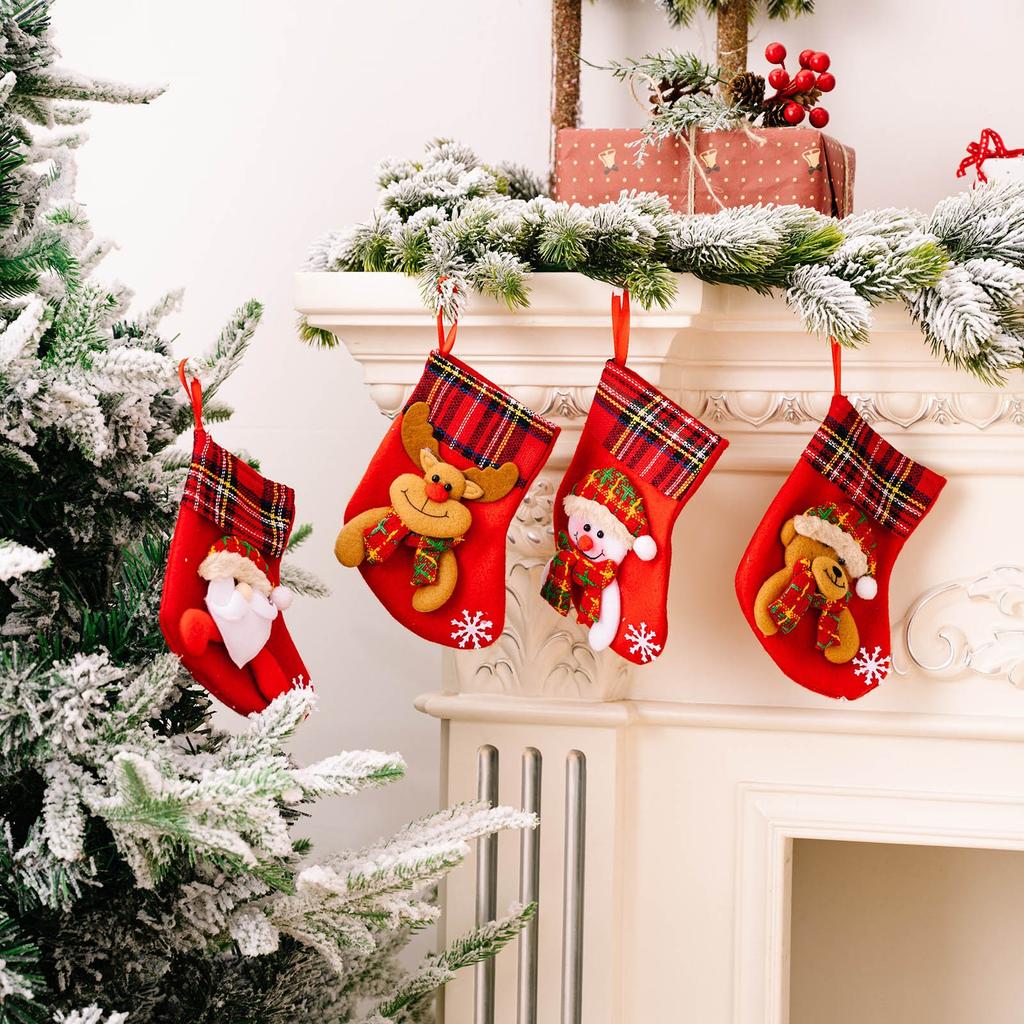 Christmas Candy Stockings Decorations Holiday Atmosphere Layout Christmas Things To Decorate The House Decoracion NavidadeñA