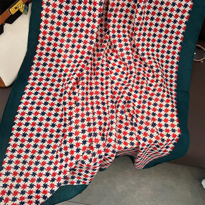 Clearance Autumn and Winter Cotton and Linen Scarf Manufacturers Wholesale European and American Fashion Rhombus Windmill Silk Scarf Sunscreen Large