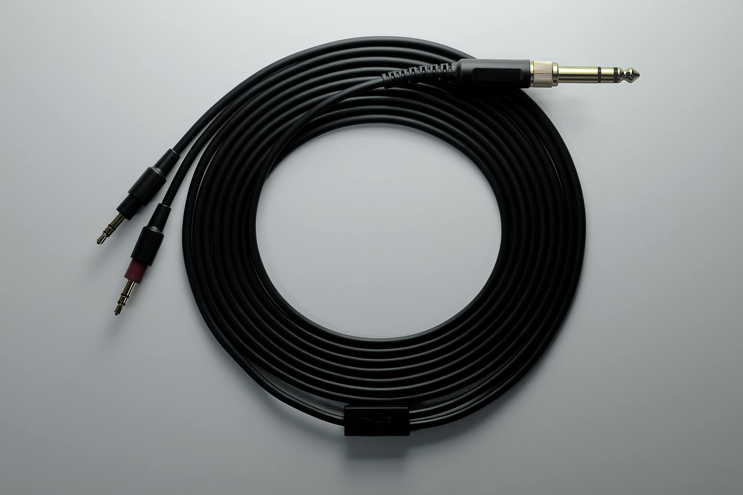 

TAGO STUDIO Cable 3M for Black T3-CB33(BK) T3-03 (Standard product)