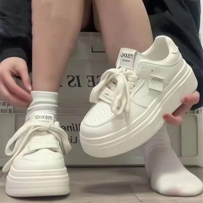Pantofi albi cu talpă groasă pentru femei primăvara și toamna, stil Hong Kong, creșterea înălțimii, versatili, casual, pantofi sport studenți pentru copii