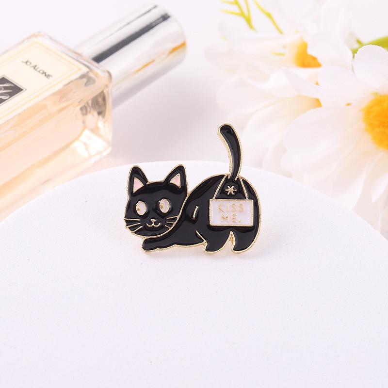 Black Enchanting Cat Animal Badge Unique Cartoon Style Brooch Durable Finish Glittering