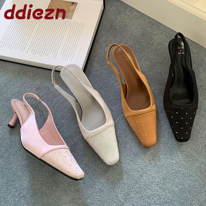 Fashion Fashion Metal Rivet Pumps Women Medium Heels Shoes Female Slingbacks Square Toe Footwear Shallow Ladies Heels Sandals Shoes
