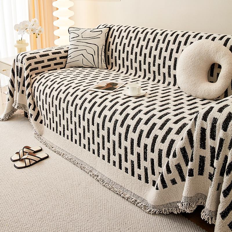 

Geometric Velvet Sofa Slipcover Winter No Static Sofa Cover Universal Cover Living Room Sofa Dustproof Sofa Slipcover 180*130cm