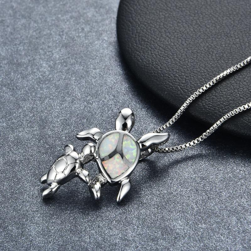 Summer European and American fashion boutique two turtles Opal pendant necklace creative design sense neck chain collarbone chain