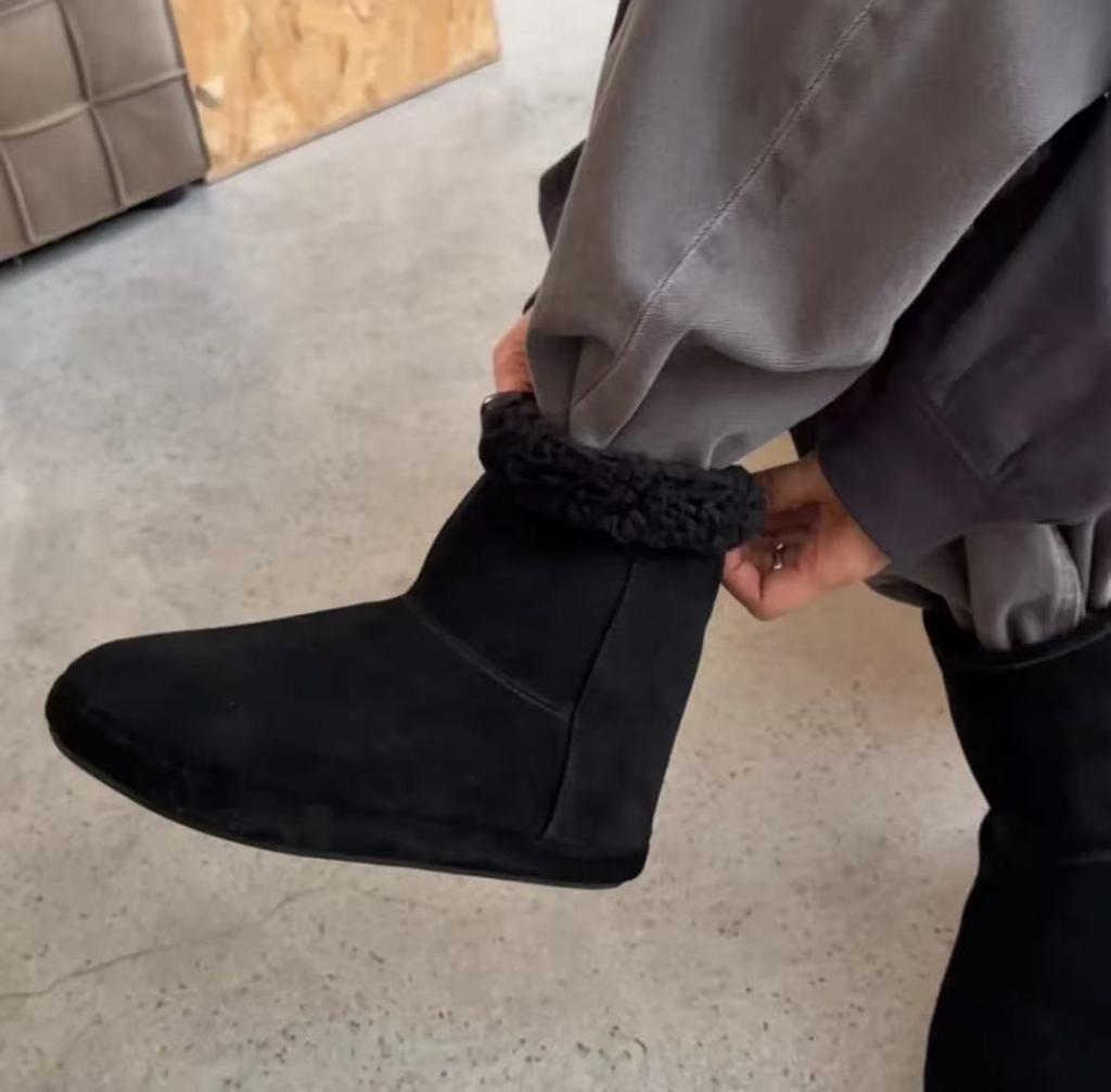 Cowhide version! Snow boots women's 2025 newable Spice Girl wind leopard print round head not tired feet warm flat cotton boots