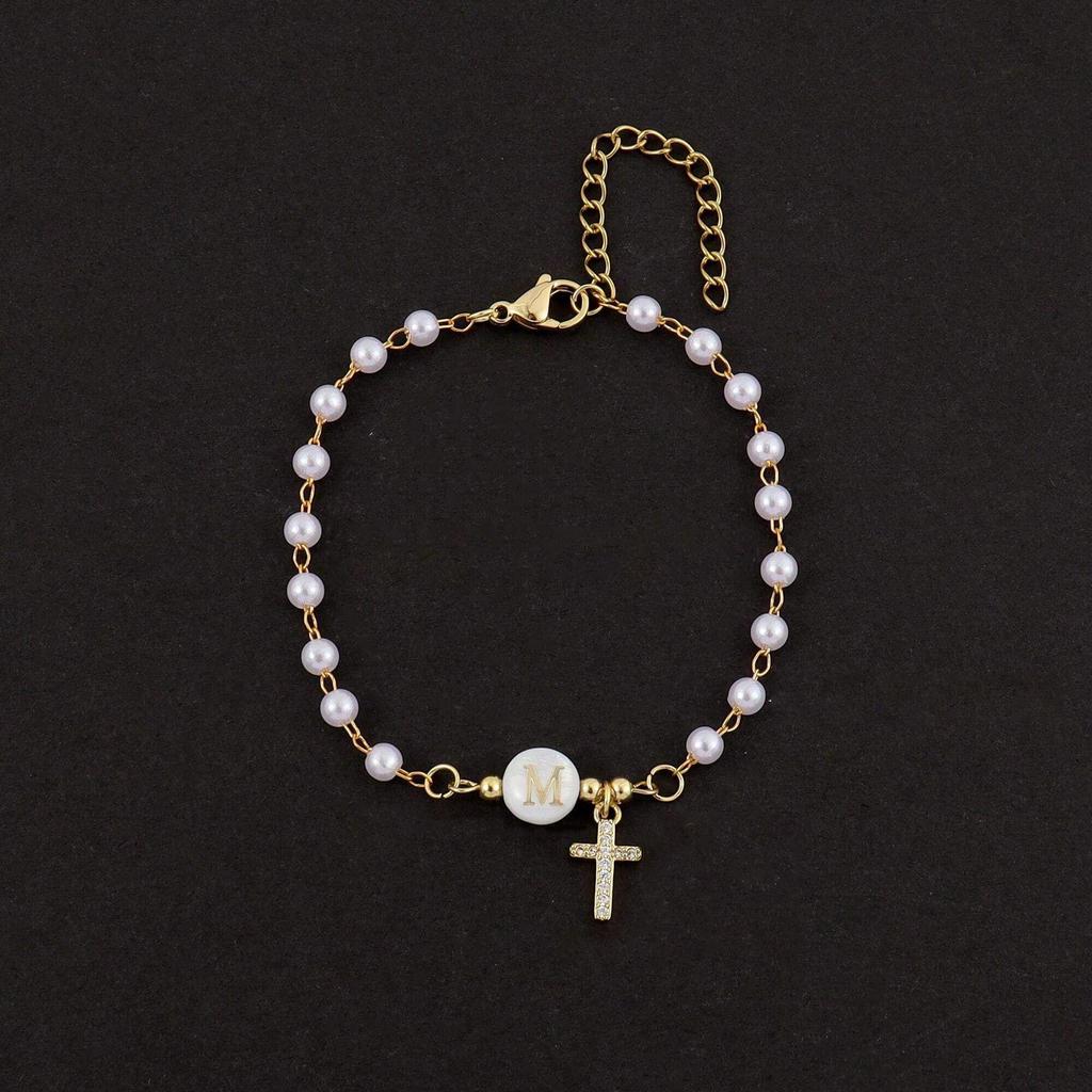 Elegantes Süßwasserperlenarmband mit 26 Buchstaben - Perfekt für modische Jahrestage