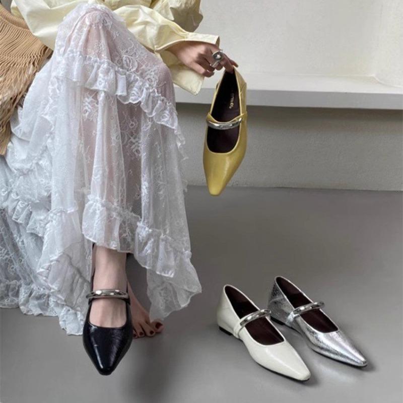 New Fashion Buckle Strap Ladies Flats Mary Janes Shoes Female Designer Shallow Footwear Silk Women Flat With Shoes Red