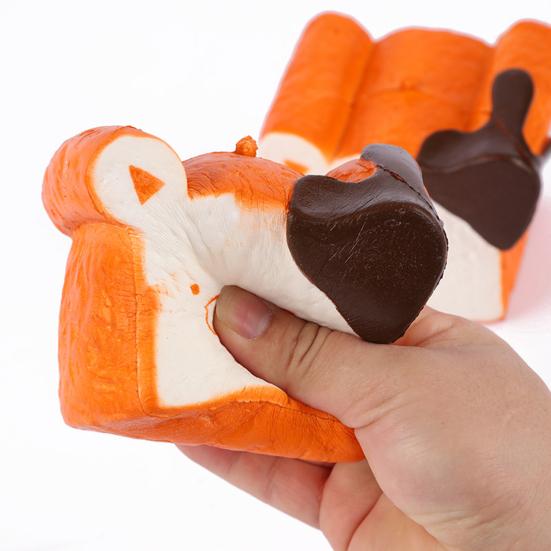 Bear Toast Squeeze Toy Slow Rising Stress Relief Cartoon Expression Bear Bread Sensory Toy Students Office Workers Anti-anxiety Gift