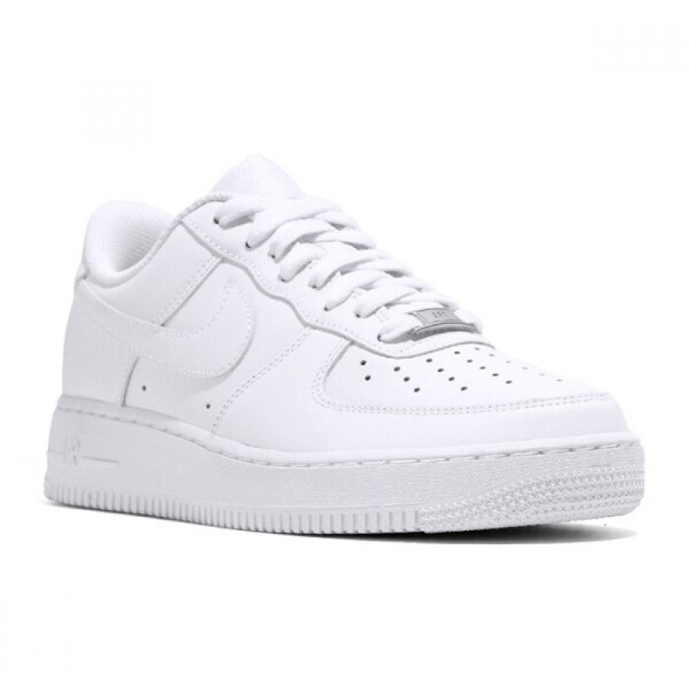 Nike Air Force 1 07 Shoes