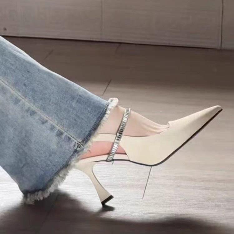 

Xiaoxiangfeng sandals with skirt black high heels evening wind women s shoes 2024 spring and summer French Mary Jane shoes single shoes The price of more than 1,000 pairs is customized. білий