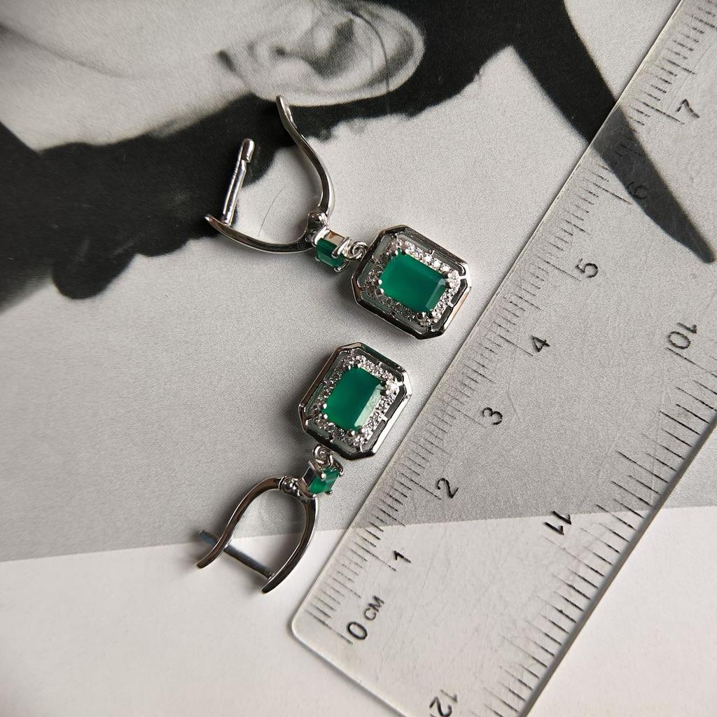 Silver Earrings with Natural Agate 2.617ct, Cubic Zirconia (2197287)