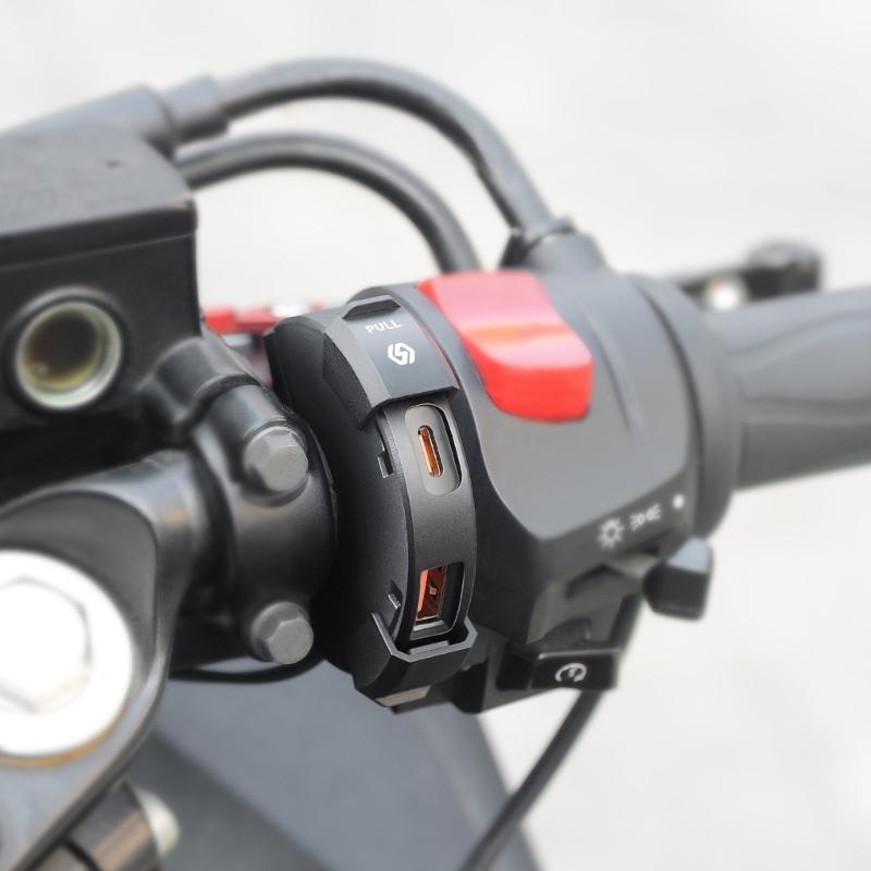 Motorcycle Handlebar Mount Charging Adapter SAE To USB & Type-C Socket for Cellphone Tablet Scooters Power Outlet