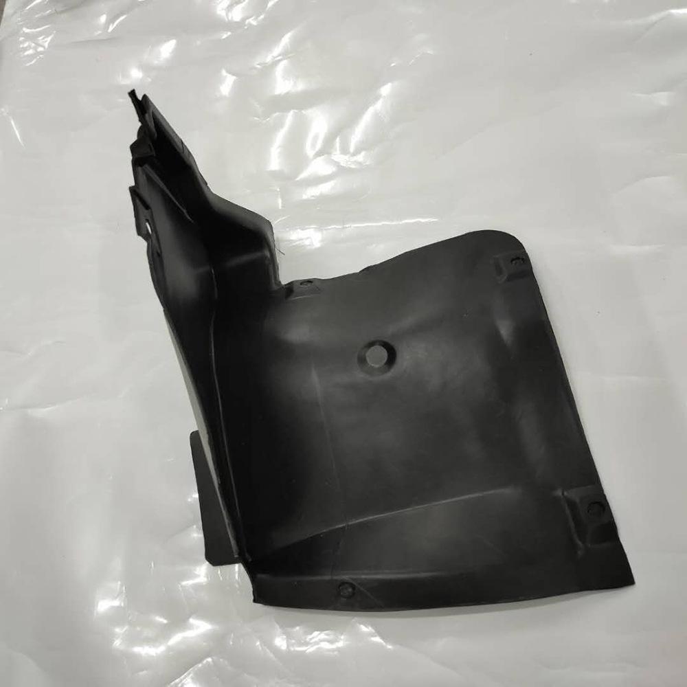 Auto Parts Front Triangle Inner Liner Left/Mudguard for Mercedes-Benz W203 2038810323