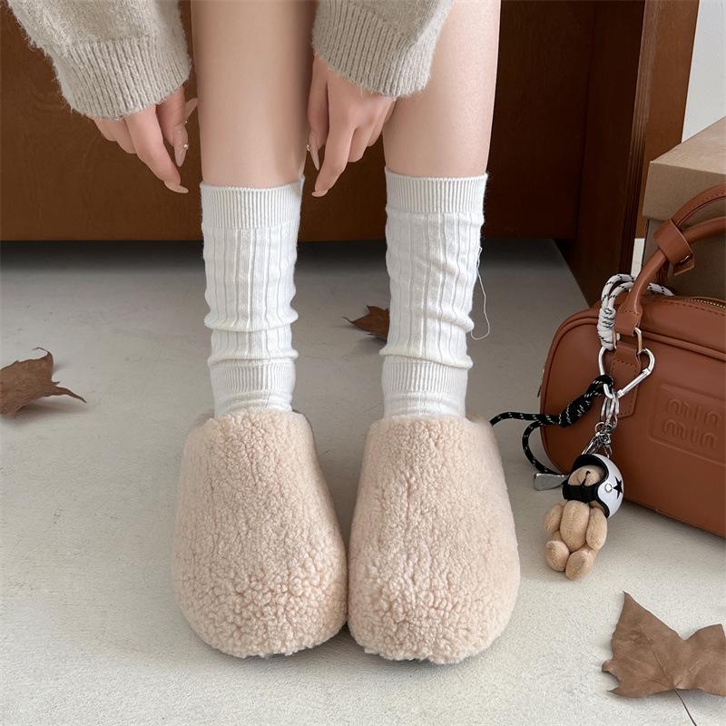 Mode beige Internet-Berühmtheit super angesagte dicksohlige flauschige Hausschuhe Damen 2025 neu Herbst- und Winterbekleidung weichsohlige Baumwollhausschuhe