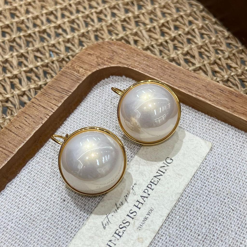 Shi Jia Earrings, Women'S High-End Stud Earrings, French Celebrity Temperament, White-Collar Commuter Earrings, Ear Buckles, Earrings.