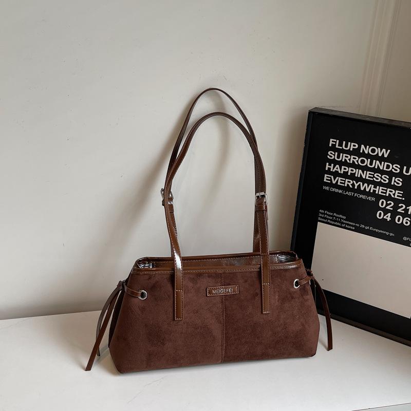 

High-value handbag for women 2025 autumn new fashionable retro fashionable commuter shoulder bag daily leisure bag for women