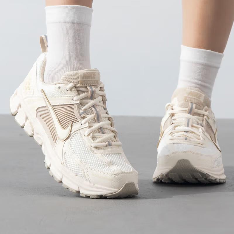 Nike Vomero 5 GS Pale Ivory Kids Sneakers Cream Sanddrift HF6998-101
