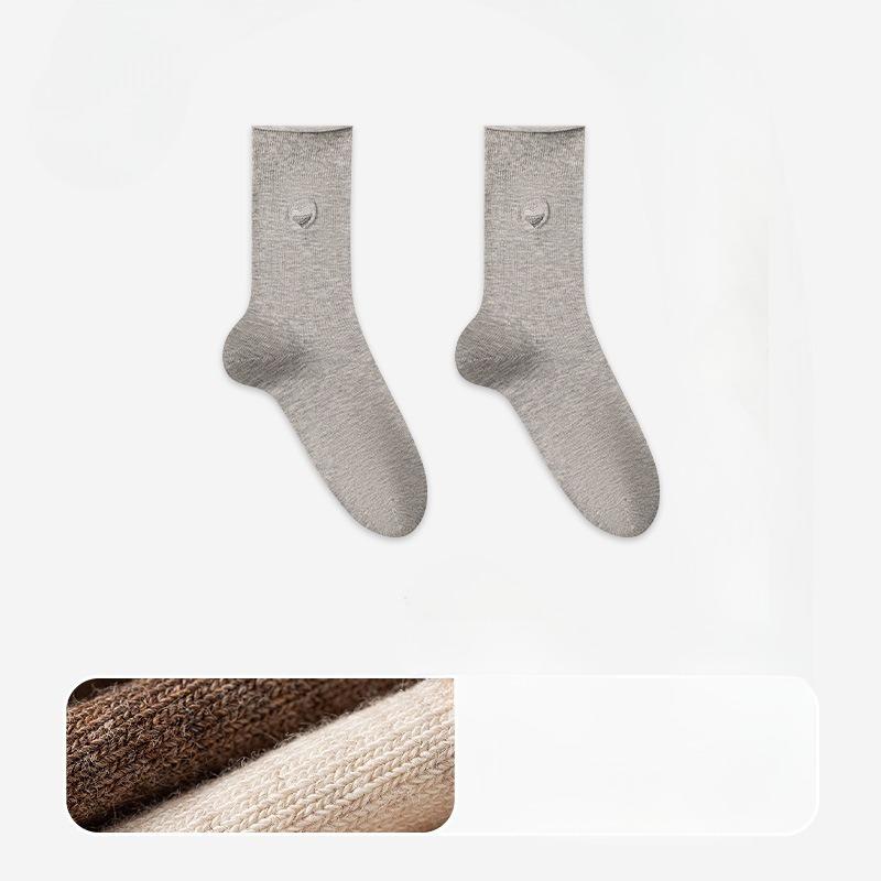 Female Autumn Cotton Love Embroidery Curled Loose Mouth Yuezi Tube Stack Socks