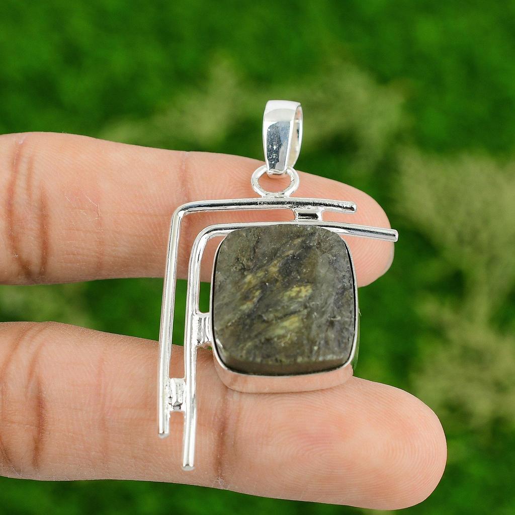 Daughters Day Sale Natural Labradorite Rough Bezel Mother New Pendant 925 Silver