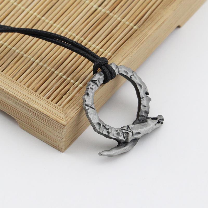 High Quality Game  Necklaces Kratos Symbol Amulet Alloy Metal Pendants Choker for Women Men Cosplay Jewelry Gifts