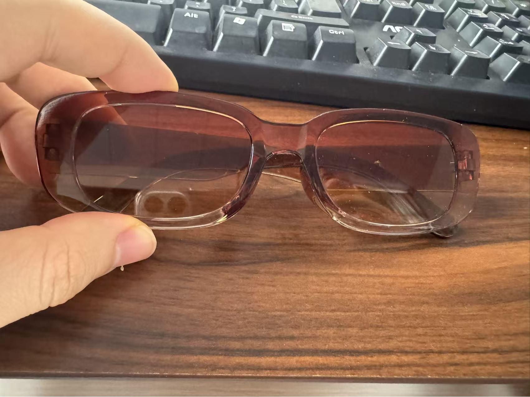 

Trendy Square Punk Sunglasses: Street Style UV Protection