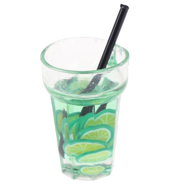 

1/12 кукольный домик, миниатюрная еда, мини-смола, бутылка с фруктами, имитация напитков, модель игрушки, фруктовый напиток, игра зелёный