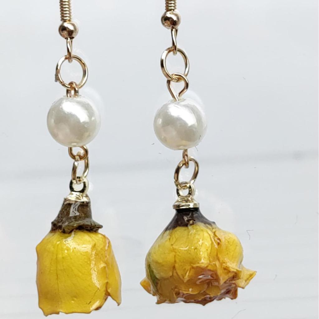 Natural Dried Rose Flower Earrings - Fresh, Sweet Ear Ornaments