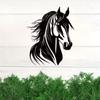 Urocza 1-częściowa sztuka ścienna z głową konia Wykwintna metalowa dekoracja. Idealny do wewnątrz i na zewnątrz. Świetny pomysł na prezent, wystrój domu w stylu rustykalnym