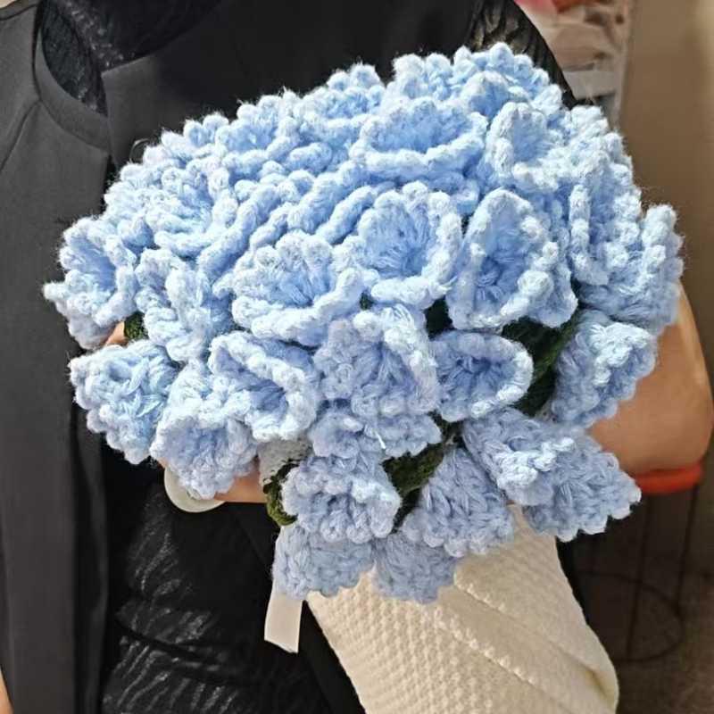 Handgefertigte Milchbaumwollgarn Rosenstrauß Decke – Perfekt für Verlobungen, Hochzeiten, Valentinstag und Qixi Geschenke.