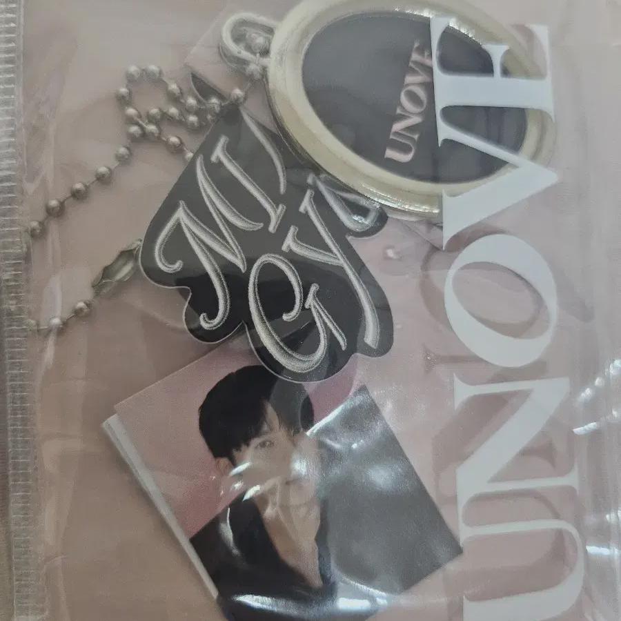 

Annove Seventeen Mingyu Pocket Photo