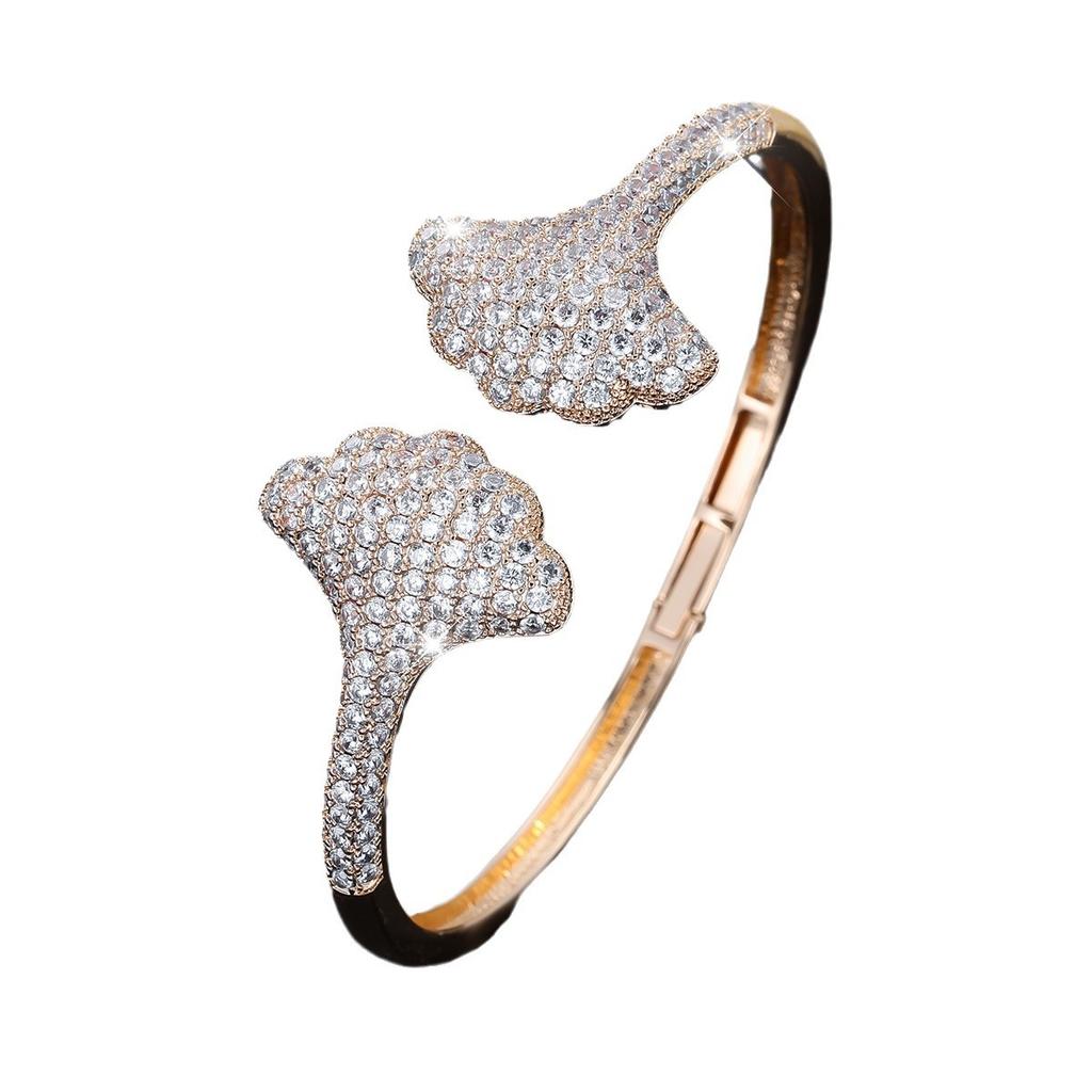 Elegant and Classic Fan-shaped Zirconia Women's Light Luxury High-end Bracelet