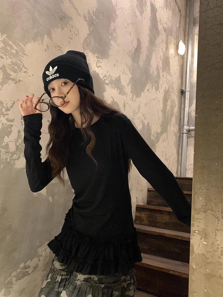 Women's Ballet Style Long Sleeve Lace Hem T-Shirt for Autumn/Winter - Chic Slim Fit Base Layer Top