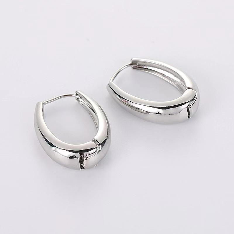 JWER Vintage Smooth Metal Hoop Earrings For Woman Girl Elegent Luxury New Korean Jewelry Temperament Girl's Daily Wear earrings