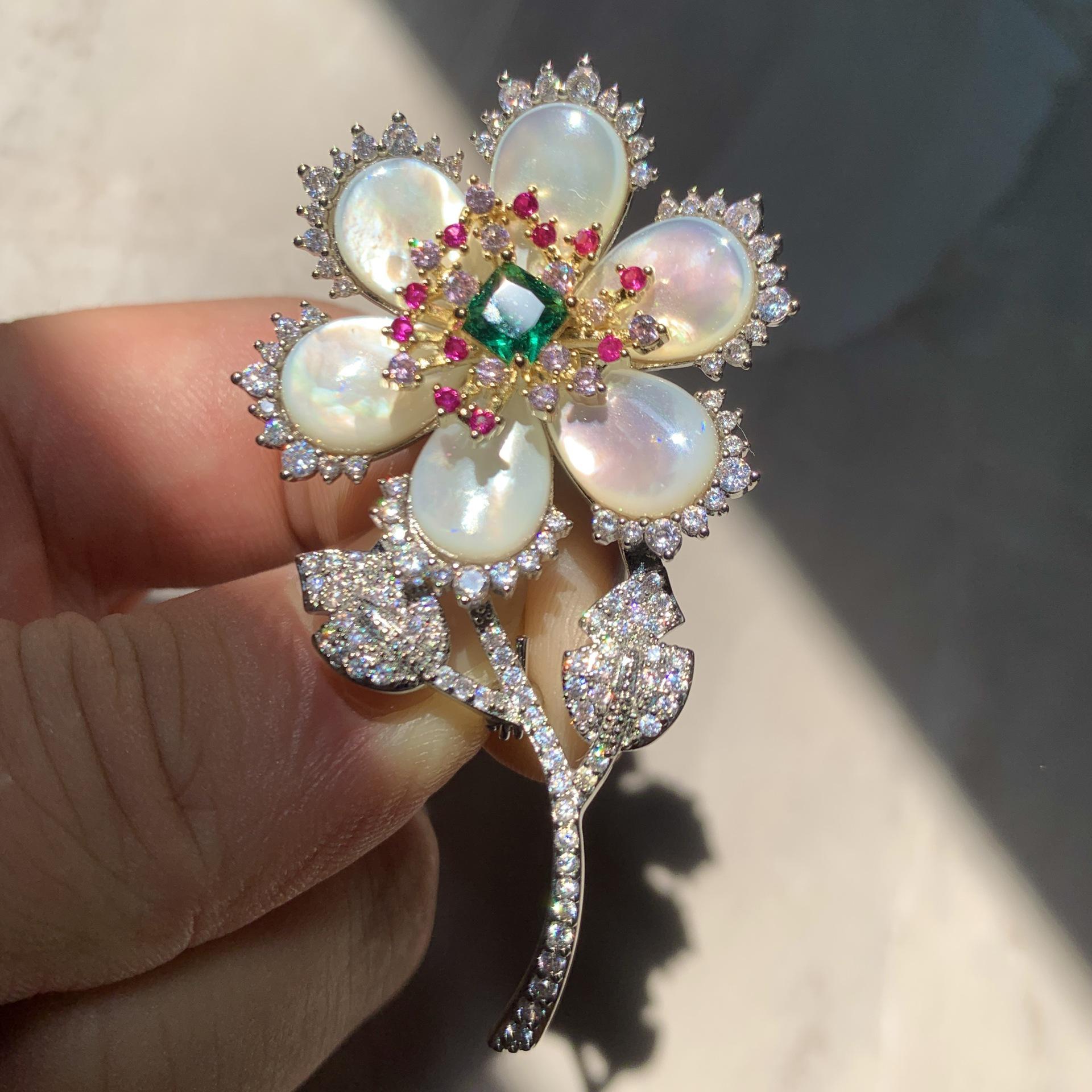 Elegant Zircon-Paved Mother-of-Pearl Flower Brooch