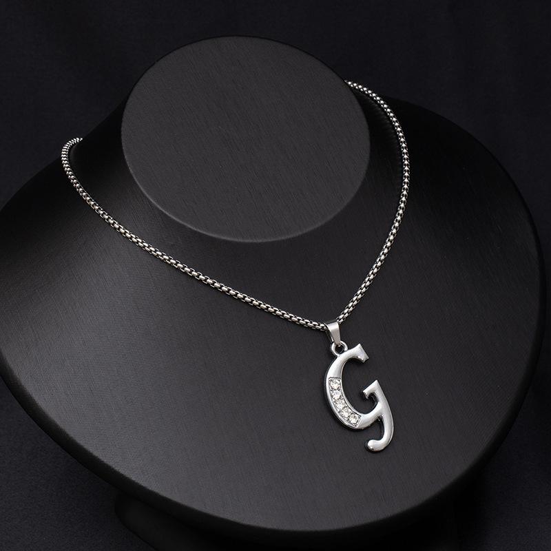 Simple And Stylish 26 English Letters Titanium Steel Necklace Men'S And Women'S Hip-Hop Versatile Diamond-Encrusted Sweater Chain