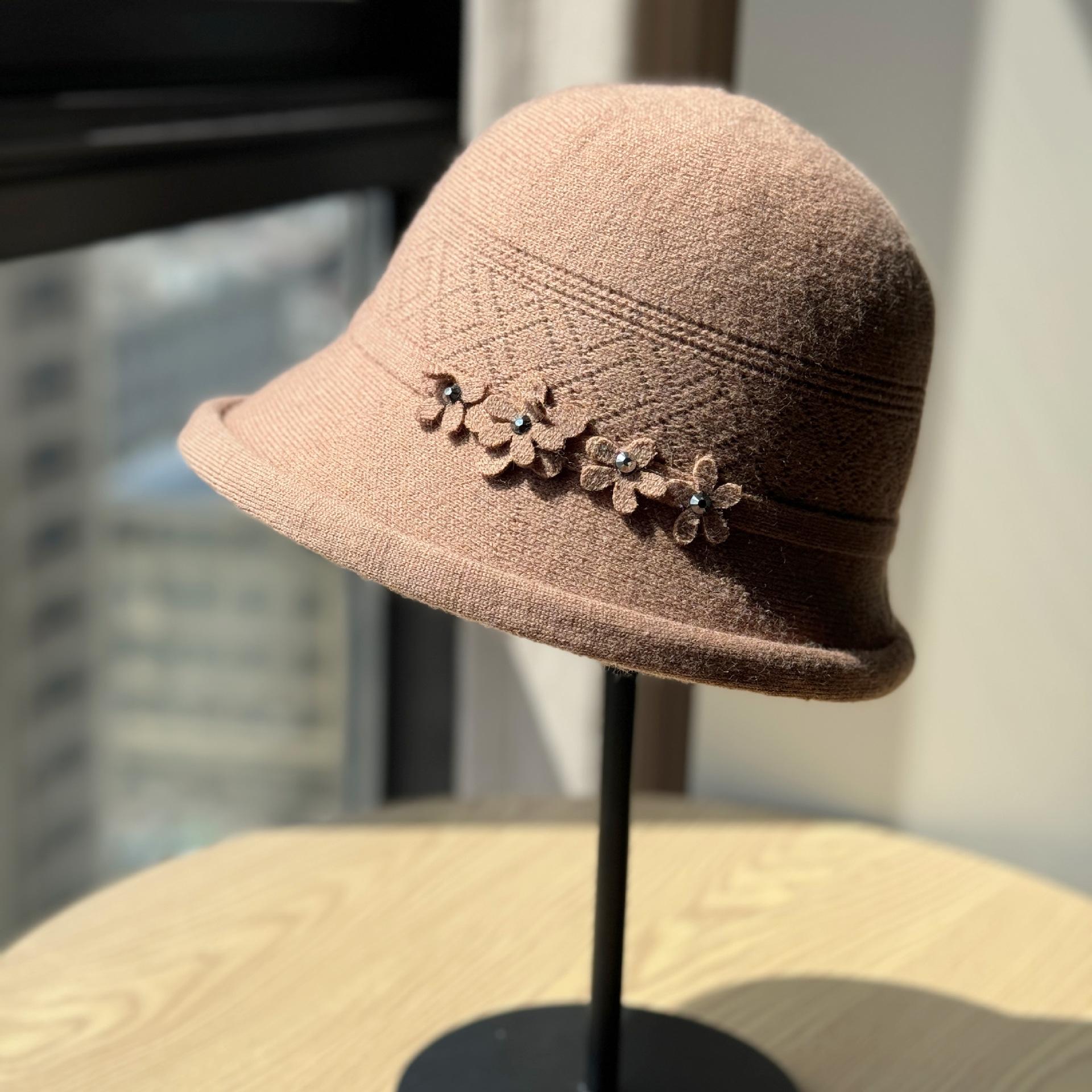 

Осінньо-зимовий капелюх-панама для мами, капелюх рибалки для людей середнього та похилого віку, теплий та вітрозахисний в язаний капелюх для літньої жінки, однотонний капелюх для захисту від холоду Adjustable