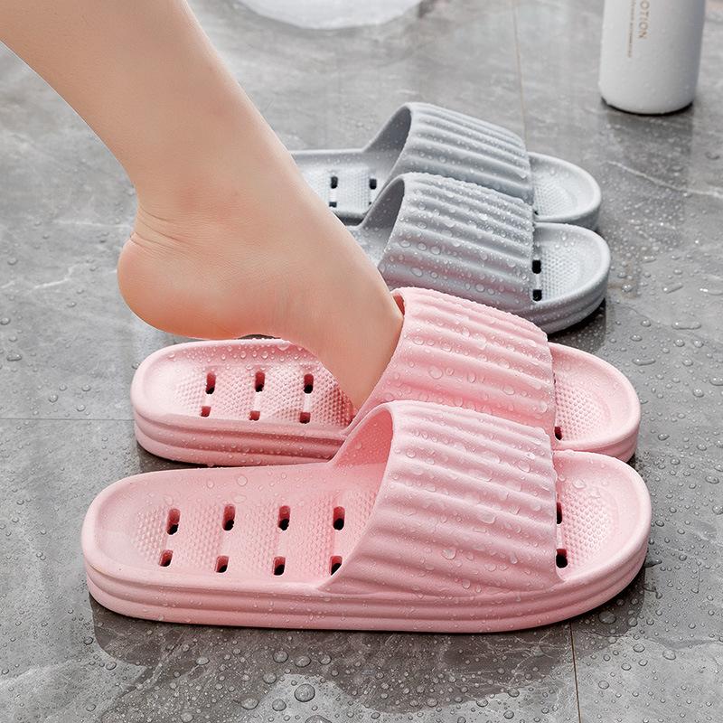 

Bathroom cool slippers female summer couple indoor home stepping on shit thick soft bottom bath non-slip quick drying water leakage male 40/41 is suitable for 39/40 feet