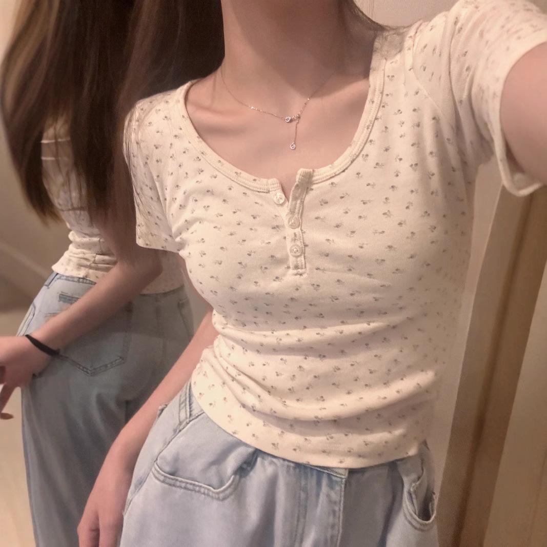 U-neck floral short-sleeved short top women s summer 2026 new slim-fit design versatile slim-fit and thin t-shirt S