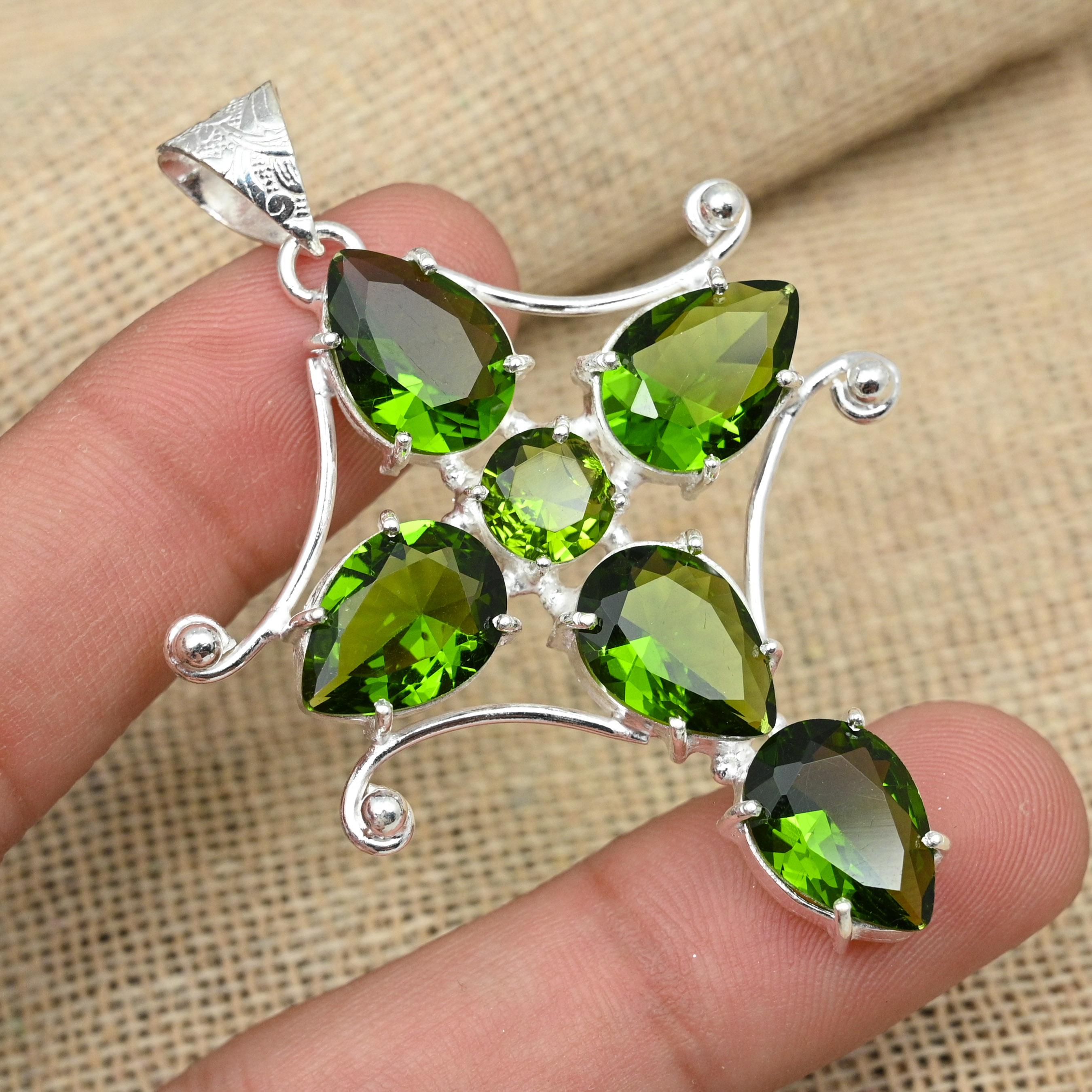 

Драгоценный камень перидот, зеленый крест ручной работы, кулон из стерлингового серебра 925 пробы, ювелирные изделия, подарки на день рождения 2.55 Inches зелёный