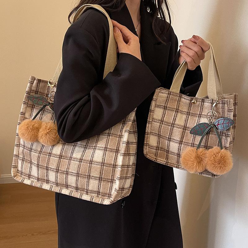 Herbst- und Winter-Retro-Wollentasche für Damen, neue koreanische Tragetasche, vielseitige, lässige, große Kapazität, Einzel-Schulter-Pendeltasche