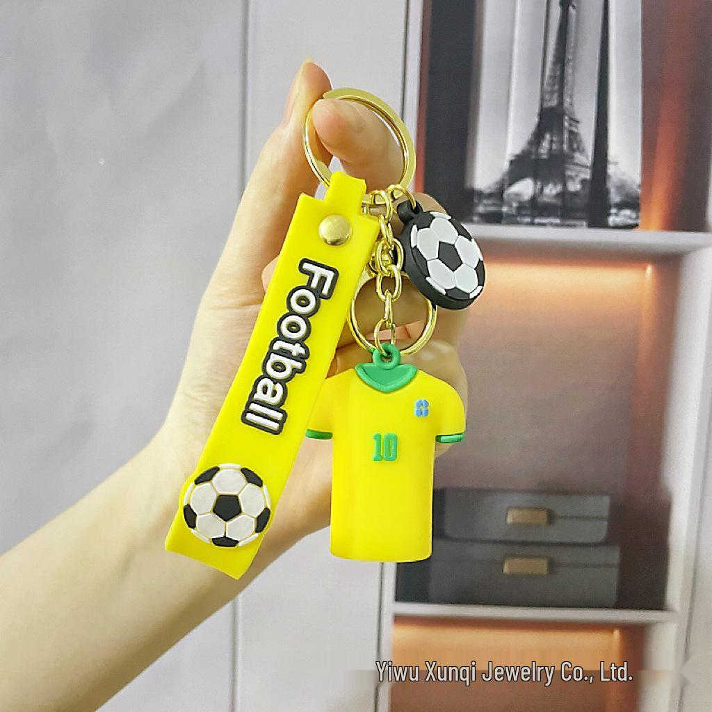 

Креативный мультяшный брелок-кукла в футбольной майке - Аксессуар для сумки и автомобиля, подарок