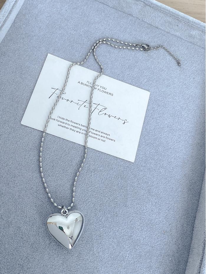 Sunflower Heart Necklace: Oni Fever Style Silver Sweater Chain for Women
