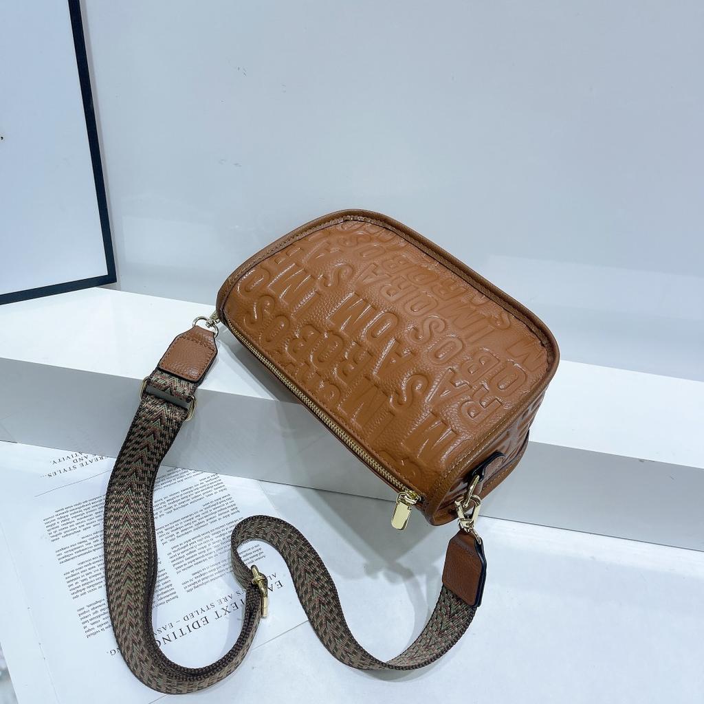 Cowhide Women's Bag Shoulder Crossbody Portable Women's Bag Practical Embossed Shell Bag Simple Bag