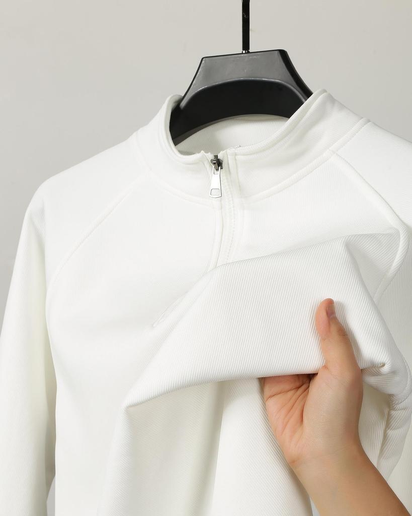 Men's White Half-Zip Sweatshirt Comfortable & Stylish Casual Pullover for Everyday Wear, Urban Streetwear Look